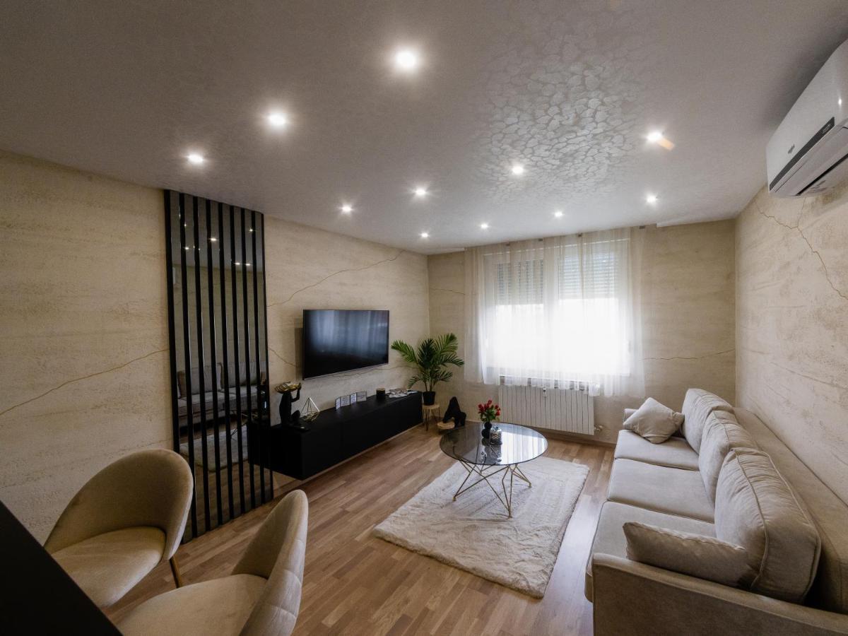 Apartman Stari Toranj II Apartment Vukovar Ngoại thất bức ảnh