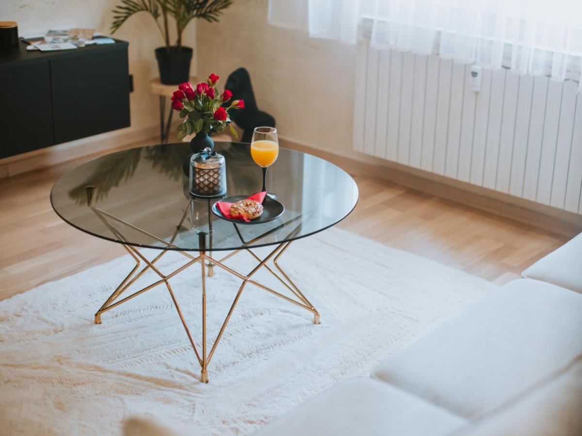 Apartman Stari Toranj II Apartment Vukovar Ngoại thất bức ảnh